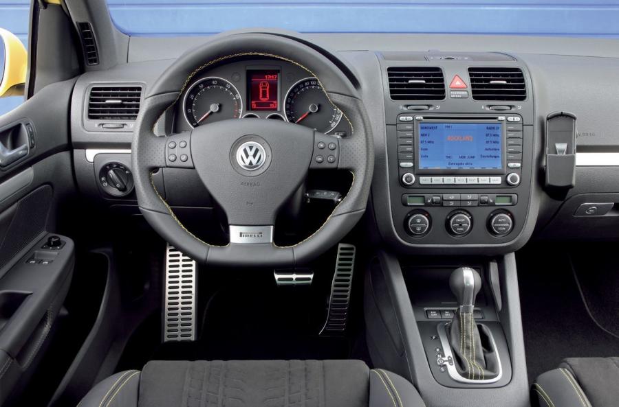  Volkswagen Golf GTi Pirelli 2007 года  (фото 16 из 16)